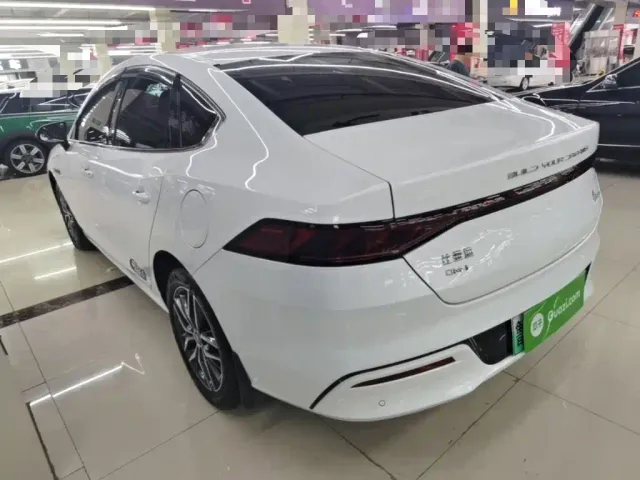 BYD Qin PLUS — Фото автомобиля 4