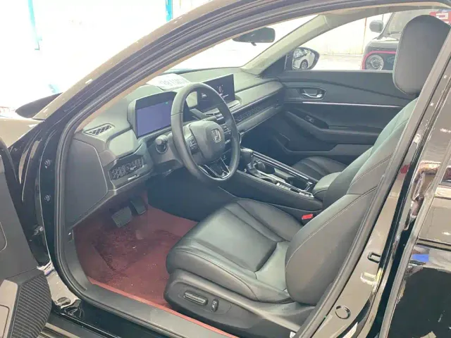 Honda Accord — Фото автомобиля 7