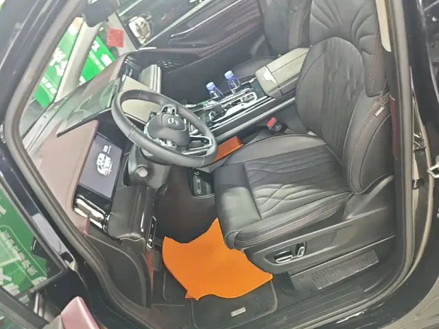 GAC Trumpchi M8 — Фото автомобиля 14