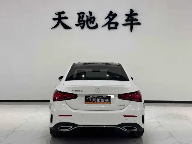 Mercedes-Benz A-Class — Фото автомобиля 3