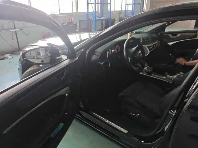 Audi A6L — Фото автомобиля 3