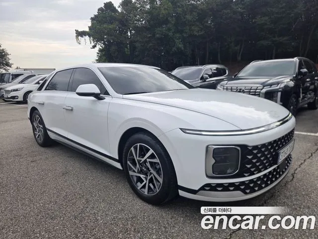 Hyundai Grandeur GN7 — Фото автомобиля 3
