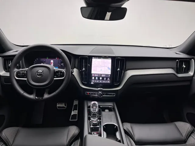 Volvo XC60 — Фото автомобиля 12