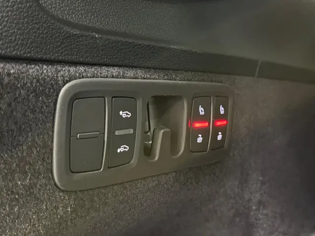 Audi Q7 — Фото автомобиля 23