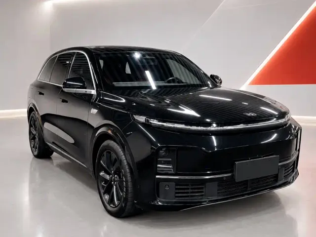 Li Auto L7 — Фото автомобиля 3