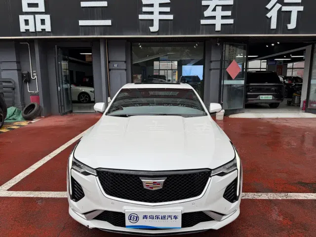 Фотография автомобиля — Cadillac CT4