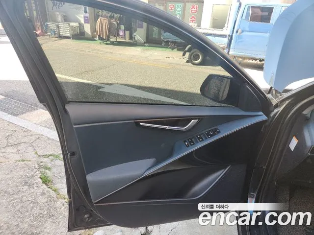 Kia Niro The All New — Фото автомобиля 15