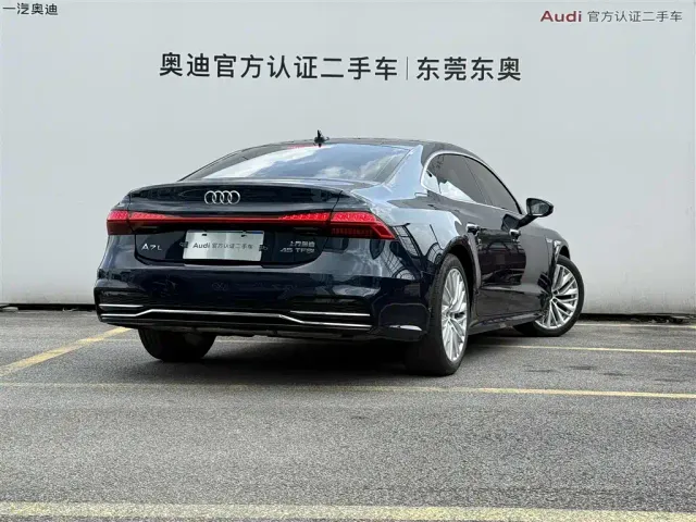Audi A7L — Фото автомобиля 4
