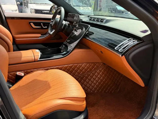 Mercedes-Benz S-Class — Фото автомобиля 16