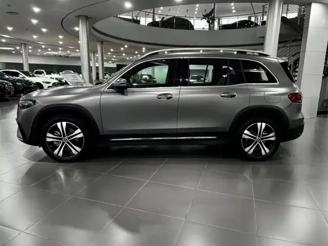 Mercedes-Benz EQB — Фото автомобиля 2