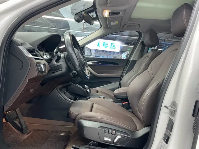 BMW X1 — Фото автомобиля 3