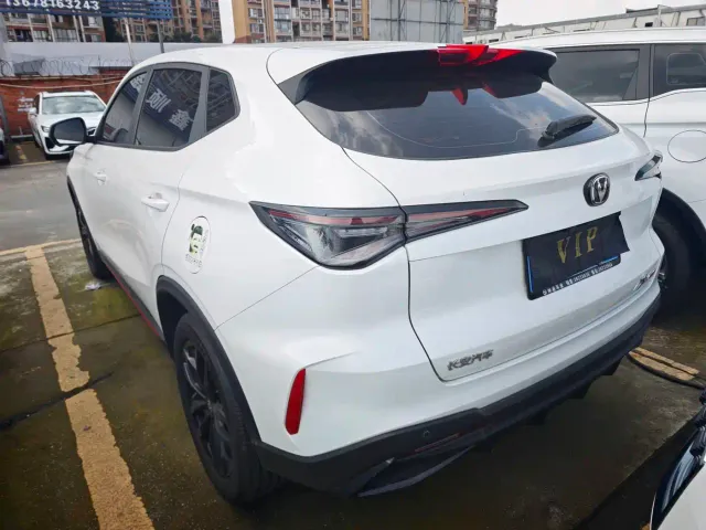 Changan X5 Plus — Фото автомобиля 16