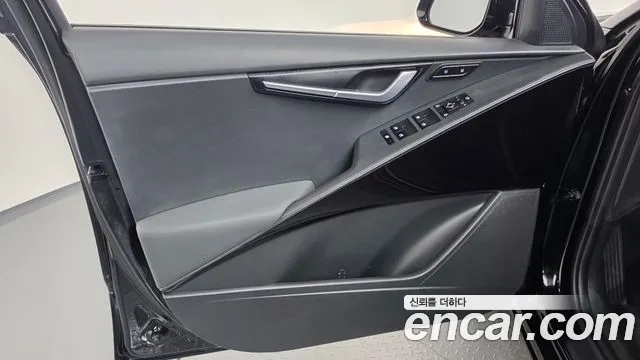 Kia Niro Niro (New) — Фото автомобиля 13