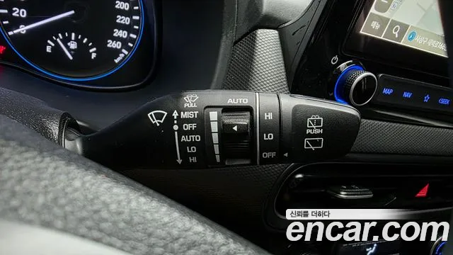 Hyundai Kona Новый Kona Бензин 1.6 турбо 2WD — Фото автомобиля 27