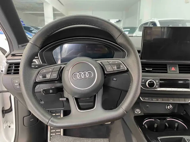 Audi A4L — Фото автомобиля 13