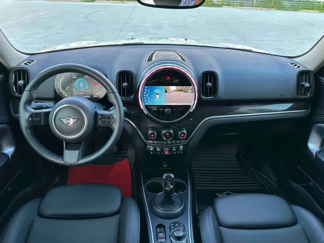 MINI Countryman — Фото автомобиля 11