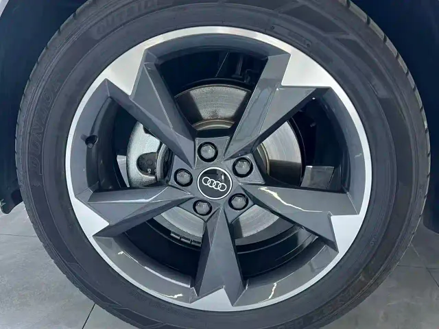 Audi Q3 — Фото автомобиля 16