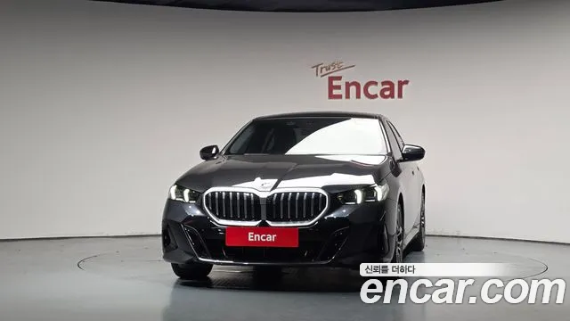 BMW 5-Series 5 серия (G60) 523d M Sport — Фото автомобиля 3