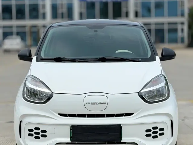 Roewe Clever — Фото автомобиля 3