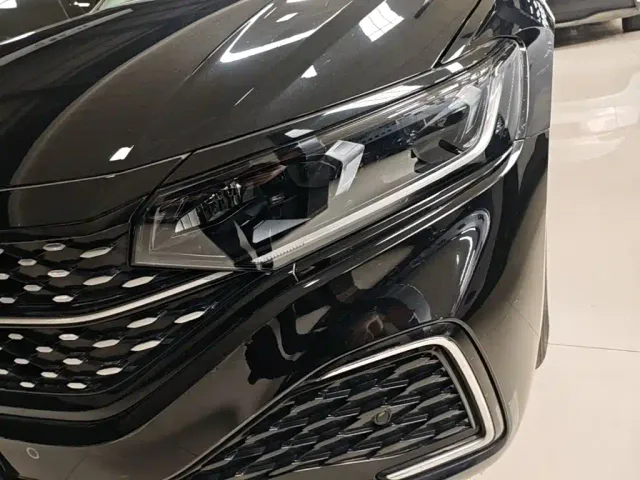 Volkswagen Passat — Фото автомобиля 23
