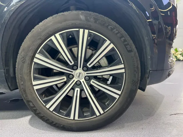 Volvo XC90 — Фото автомобиля 18