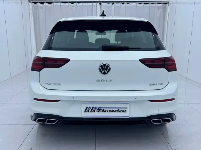 Volkswagen Golf — Фото автомобиля 3