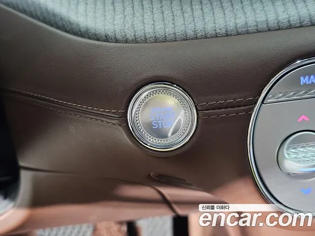 Genesis G90 — Фото автомобиля 13