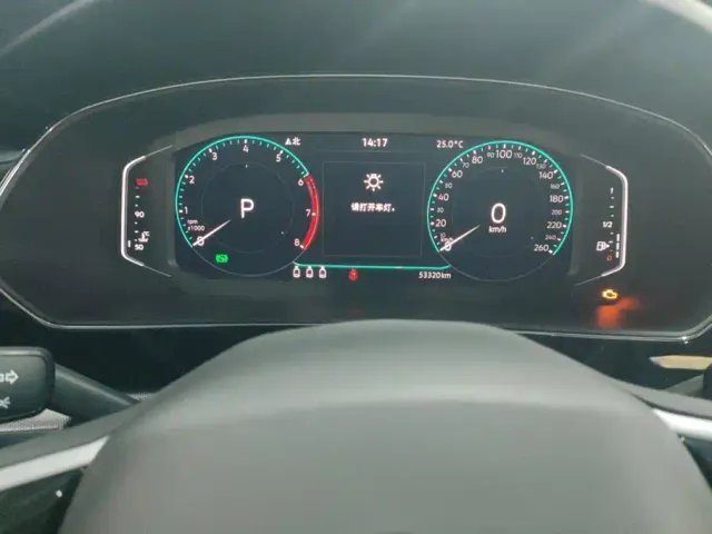 Volkswagen Passat — Фото автомобиля 14