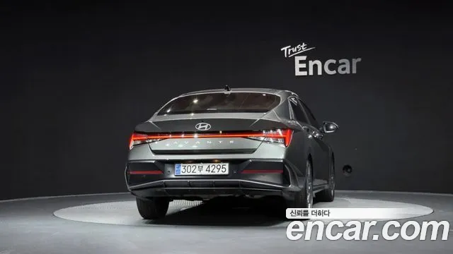 Hyundai AVANTE — Фото автомобиля 4
