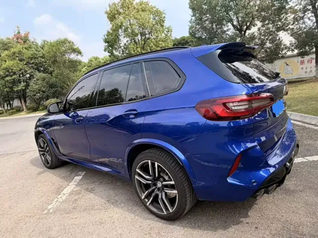 BMW X5 M — Фото автомобиля 12