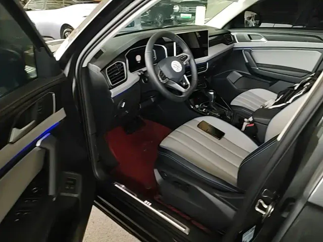 Volkswagen Tayron GTE Plug-in Hybrid — Фото автомобиля 15