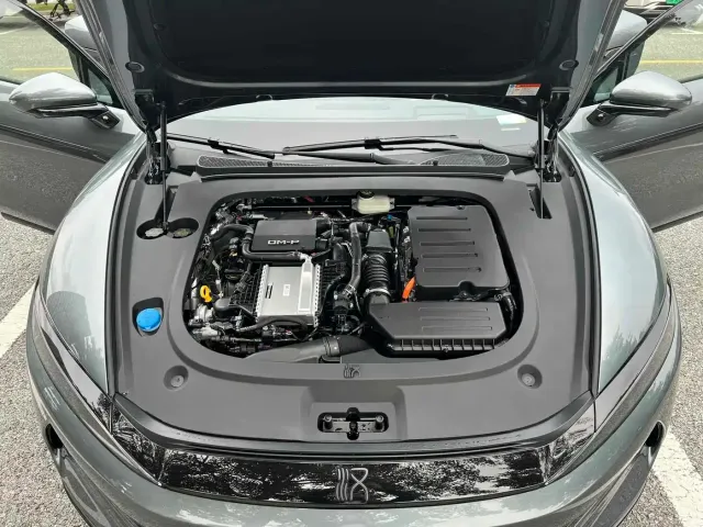 BYD Han L — Фото автомобиля 22