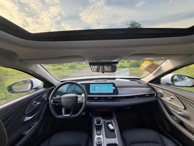 Chery Arrizo 8 — Фото автомобиля 12
