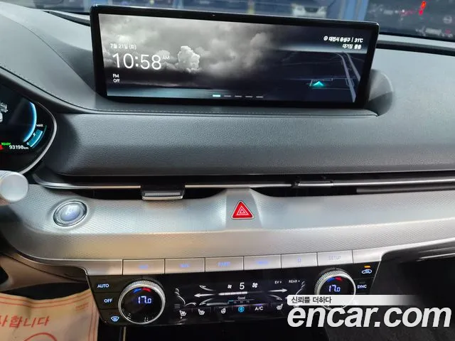 Genesis G80 Electrified G80 (RG3) — Фото автомобиля 19
