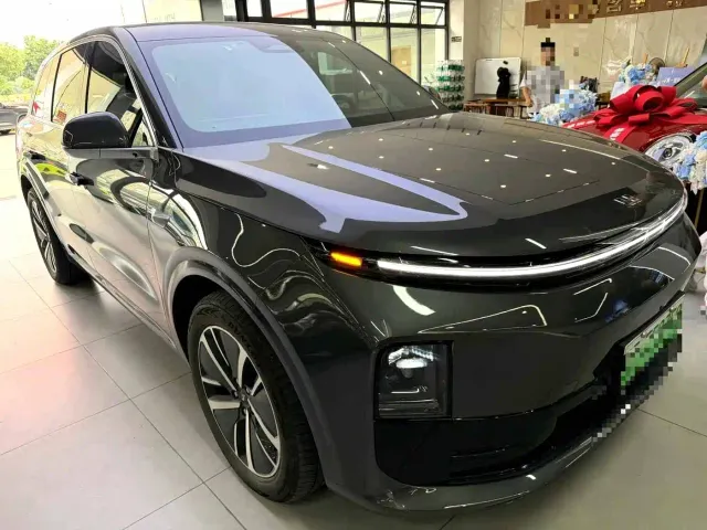 Li Auto L6 — Фото автомобиля 3