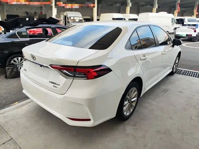 Toyota Corolla — Фото автомобиля 6