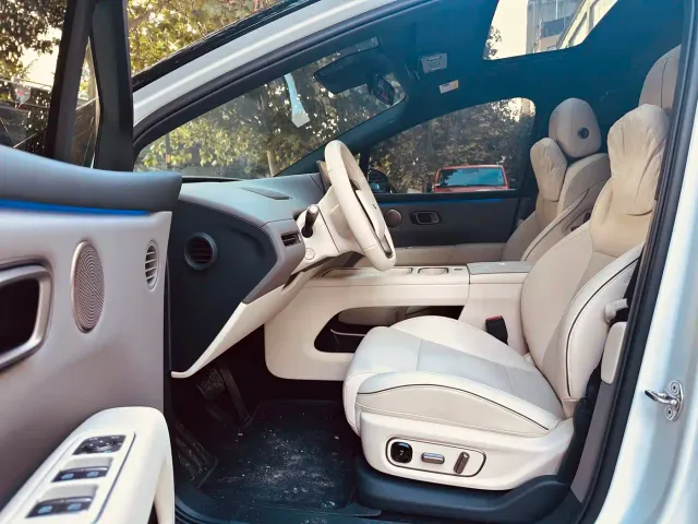 Li Auto i6 — Фото автомобиля 8
