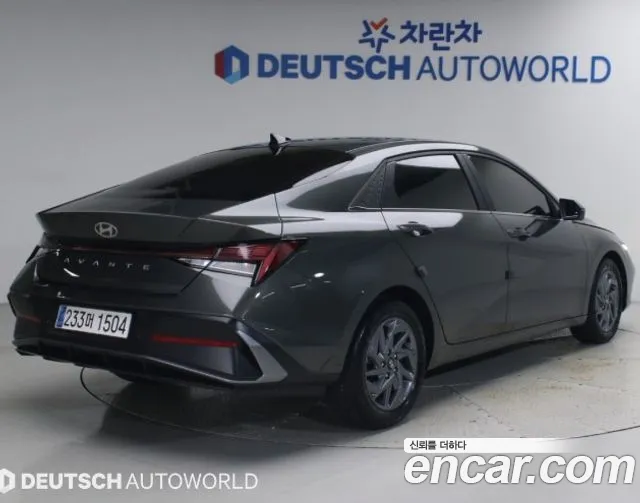 Hyundai Avante CN7 — Фото автомобиля 2