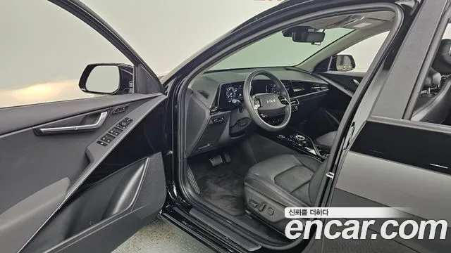 Kia Niro New — Фото автомобиля 16