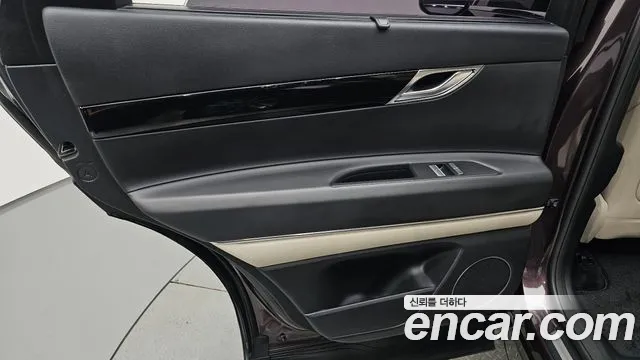 Genesis GV80 2.5T Бензин AWD — Фото автомобиля 24