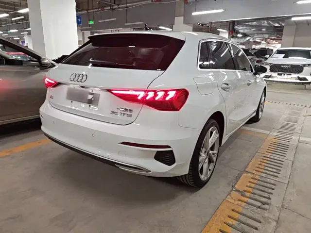 Audi Audi A3 2022 Sportback 35 TFSI Style Elegance — Фото автомобиля 6