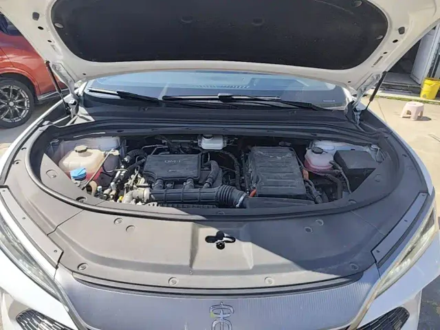 BYD Song L DM-i — Фото автомобиля 19