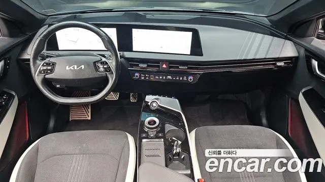 Kia EV6 — Фото автомобиля 7