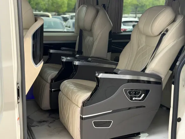 Toyota HIACE — Фото автомобиля 13