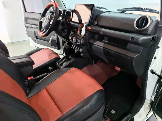 Suzuki Jimny — Фото автомобиля 8
