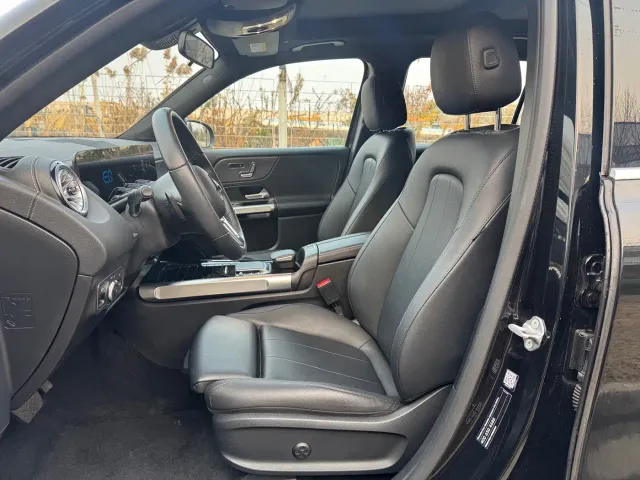 Mercedes-Benz EQB — Фото автомобиля 17