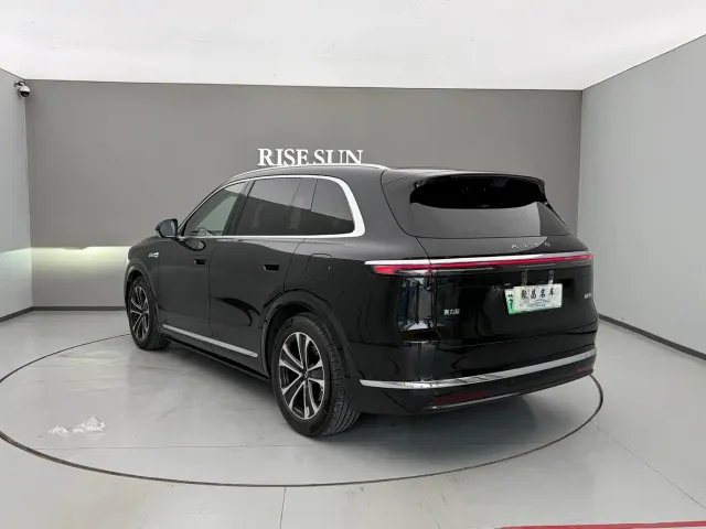 Aito M7 — Фото автомобиля 14