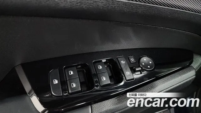 Kia Sportage Sportage 5-е поколение Бензин 1.6 турбо 2WD — Фото автомобиля 8