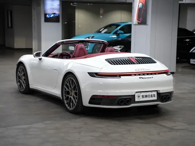 Porsche 911 — Фото автомобиля 4
