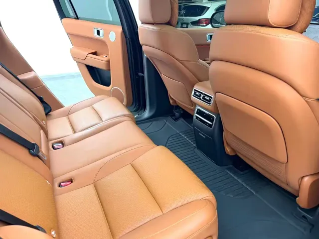 Li Auto L7 — Фото автомобиля 9